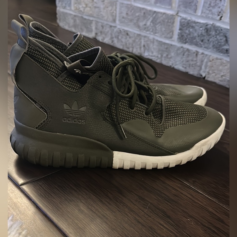 Mens Adidas sneakers
